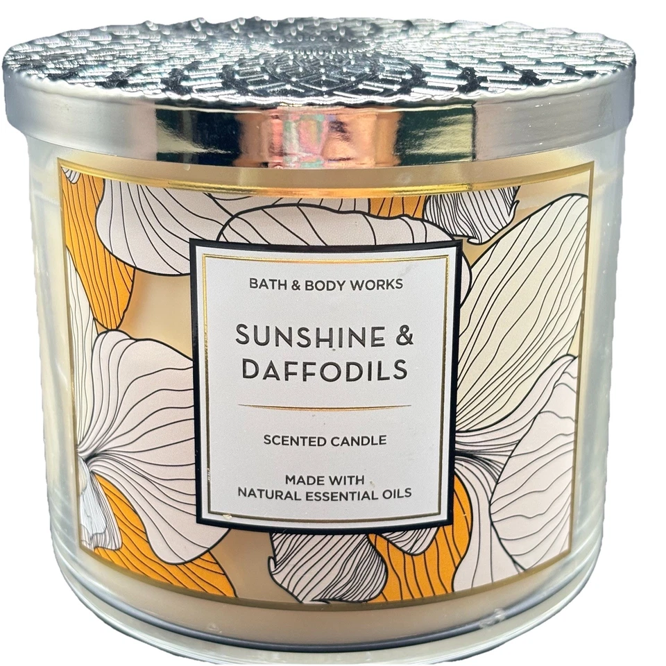 Tarro de velas de 3 mechas Bath & Body Works Sunshine And Daffodils verdes cítricos florales Foto 1 de 4