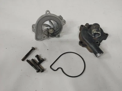 1992 Suzuki GSF400 Bandit Engine Water Pump Assembly  17400-32C02 - Image 1 of 4