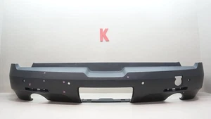 Cubierta de parachoques inferior trasero Chevrolet Traverse 2018-2020 OEM 84294627 - Imagen 1 de 16