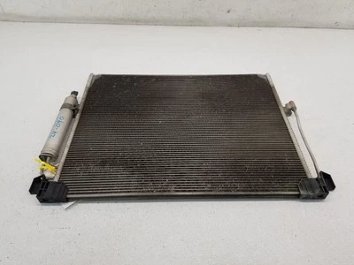 Conjunto de condensador CA 11-13 INFINITI M37/M56 14-19 Q70 FABRICANTE DE EQUIPAMENTO ORIGINAL 921101MA0A - Imagem 1 de 4