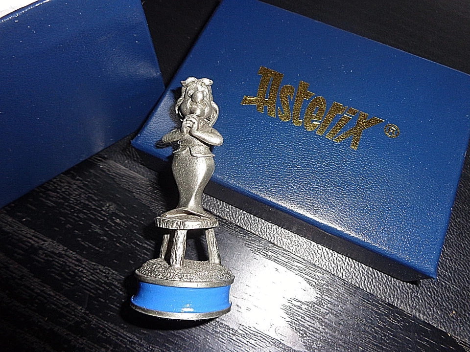 Orginal Asterix Schachspiel_Mayfair Edition I Gallier Königin Dame Gutemine 2 - Bild 1 von 1