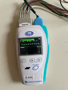Nihon Kohden ZM-531PA mit BR-906PA 6-adrigen Kabeln * - Bild 1 von 4