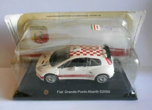 DIE CAST FIAT GRANDE PUNTO ABARTH S 2000 SCALA 1\43 - Foto 1 di 1