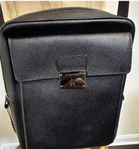 Burberry Men's SM SHALDON Leather Crossbody Bag 39116911 - Black NWT - Picture 1 of 5