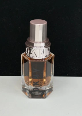 DKNY Stories Eau De Parfum Oriental Floral Fragancia Spray 1 OZ NUEVO Foto 1 de 4