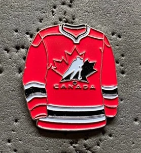 Team Canada 2002 Red Olympic Jersey Hockey Pin - Bild 1 von 1