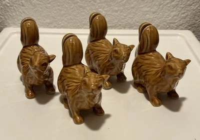 Conjunto 4 porta-cartões de cerâmica para esquilo 3,5”L x 3”T x 1,5”W grés vitrificado - Imagem 1 de 4