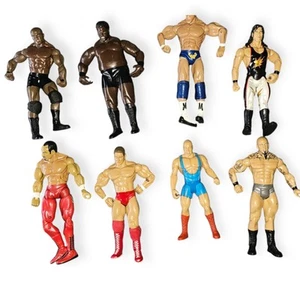 Lotto di 8 figurine VINTAGE (2003, 2005) WWE Wrestling Mattel ~ - Foto 1 di 17
