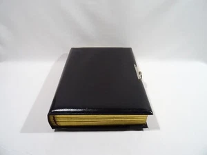 ANCIEN ALBUM EN CUIR AVEC 75 PHOTOGRAPHIES CDV ET PHOTOS DIVERSES FAMILLE - Picture 1 of 22