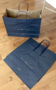 25 Bolsas de regalo genuinas Tommy Hilfiger grandes 16x12" papel portador mango Raffia nuevas - Imagen 1 de 8