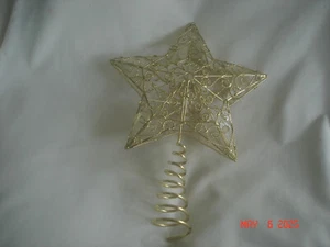 Vtg. GOLD COLORED METAL FILIGREE STAR w/ CAPIZ SHELL ACCENTS TREE TOPPER 9 1/2" - Picture 1 of 6