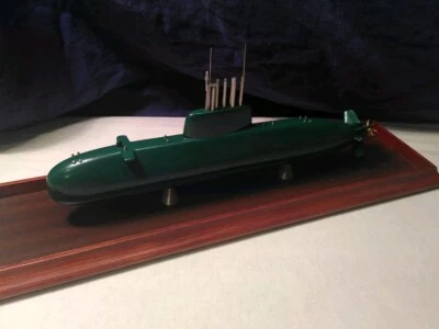 U-Boot Dolphin Class 2 - Harald Fugmann Werft Modell 1:200 - fast Fertig  - Bild 1 von 4