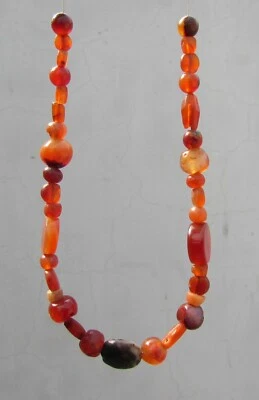 ANTIGUAS CUENTAS PYU CORNALINA de Afganistán  Foto 1 de 4