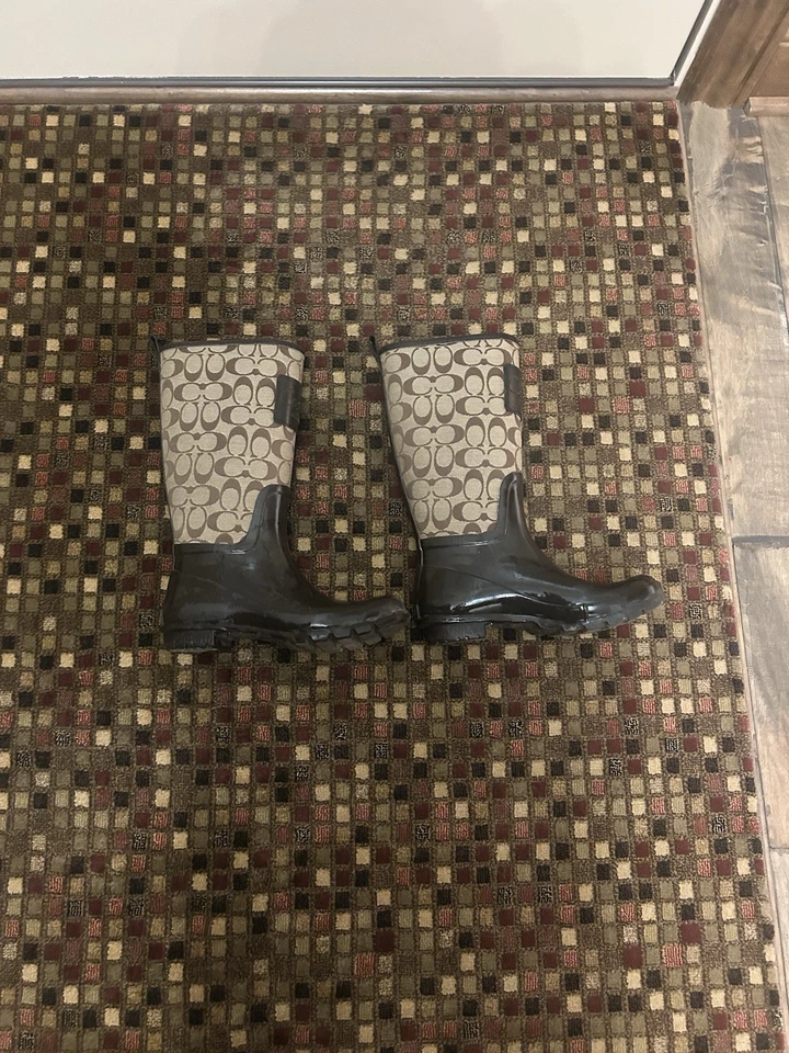 Botas de lluvia de invierno Coach Shaine Signature marrón con cordones monograma caqui talla 8b Foto 1 de 4