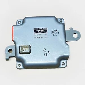 Toyota Camry Hybrid Voltage Sensor 89892-33020 - Picture 1 of 10