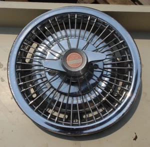 (1) Used 1964-1966 Pontiac Wire Wheel Cover 14" - Foto 1 di 5