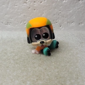 Lindo Mini Figura de Juguete Coleccionista Disney Doorables Goofy Let’s Party Mickey Skate - Imagen 1 de 6