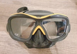 Máscara de buceo Poseidon Technica con bolsa (original) en máscara contorno amarillo - Imagen 1 de 7