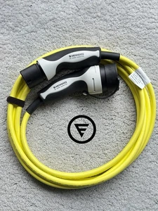 Genuine VW 11kW Type 2 EV Hybrid Charging Cable WARRANTY e-Golf Passat GTE e-UP - Picture 1 of 6