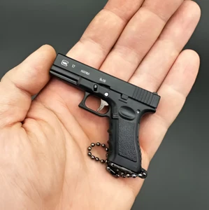 Glock 17 Keychain - Picture 1 of 6