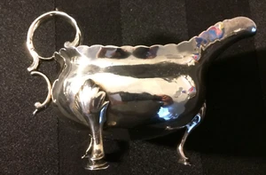  Schönes Milchkännchen aus Sterlingsilber von 1768-9. Eventuell William Plummer. - Bild 1 von 6