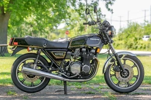 1980 Kawasaki KZ1000 Motorcycle | 24x36 inch POSTER | vintage - Picture 1 of 2