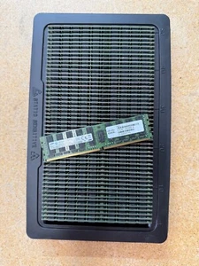 LOT 50x Samsung 32GB DDR4 2133 MHz ECC REG 4Rx4 LRDIMM SERVER M386A4G40DM0-CPB - Picture 1 of 2