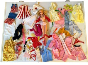 Muñeca Barbie adolescente Mattel Starr 1979 vintage con lote de ropa y accesorios - Imagen 1 de 20