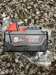 Milwaukee 2lM18B5 Red Lithium-Ion 18V 5Ah Genuine Battery - Picture 1 of 2