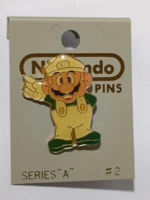 1989 Nintendo Collector Pin Back Button Luigi Standing Sealed ACE #2 NES era  - Image 1 of 2