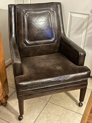 Par de sillas modernas de cuero marrón joven Monteverdi de mediados de siglo Foto 1 de 4