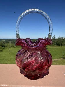 FENTON CRANBERRY MELON RUFFLE TOP WITH A CLEAR TWISTED HANDLE BASKET - Picture 1 of 11