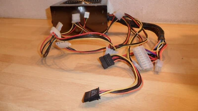 Netzgerät Netzteil  - Codegen Model 300XX  ATX  520 Watt Computernetzgerät n349 - Bild 1 von 4