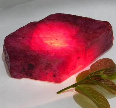 770 Ct Natural Earth Mined Madagascar Red Ruby Unheated Rough Gemstone - Image 1 of 4