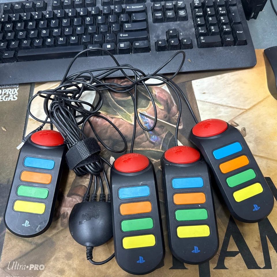 Buzz! Controller Playstation 2 3 Quiz Spiel PS2 PS3 USB Trivia Buzzers getestet - Bild 1 von 1
