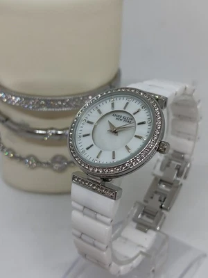 Juego de reloj y pulsera de cerámica blanca Anne Klein 12/2275SVST para mujer de 30 mm Foto 1 de 4
