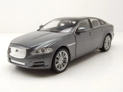 Jaguar XJ 2010 grau metallic Modellauto 1:24 Welly - Bild 1 von 4