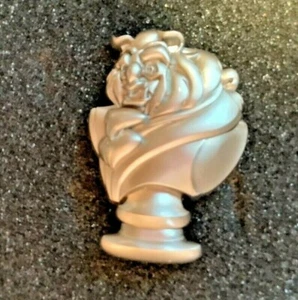 2021 Disney Heroes vs Villains Hall of Sculpted Busts Pin - The Beast LE 300 - Picture 1 of 1