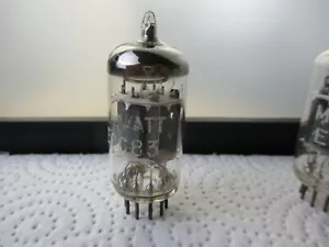 1 x ECC83 Vintage Philips Miniwatt, Tubo Preamplificatore, Topp - Foto 1 di 2