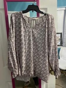 Floral Long Sleeve V-Neck Blouse - Picture 1 of 2