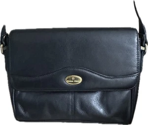 Borsa a tracolla vintage Etienne Aigner in pelle nera con hardware in ottone usata in ottime condizioni - Foto 1 di 17