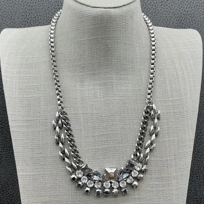 LOFT заявление ожерелье серебристого тона кристалл со стразами нагрудник цепочка ювелирных изделий 18» - Изображение 1 из 4