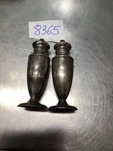Lotto di 2 shaker sale o pepe vintage in argento sterling, 7754 - 71 grammi - Foto 1 di 3