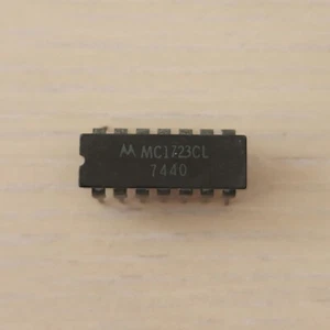 MC1723CL 2V-37V 150mA Voltage Regulator AU STOCK FAST POSTAGE - Picture 1 of 1