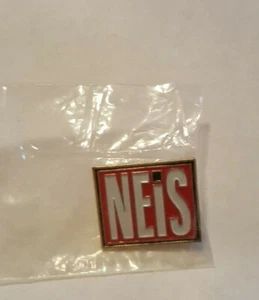 PIN DE SOLAPA NEIS ESTÁNDARES NACIONALES DE INSTALACIÓN ELÉCTRICA ¡COMO NUEVO RARO! - Imagen 1 de 2