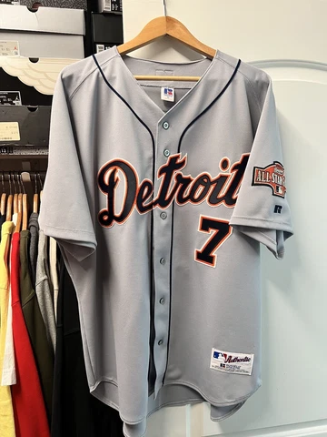 AUTHENTIC RUSSELL ATHLETIC IVAN RODRIGUEZ DETROIT TIGERS ROAD JERSEY SZ 52 Cover