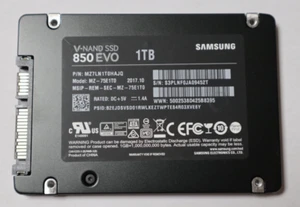 Samsung 850 EVO 1TB 1 TB 2.5 Zoll SATA-III 6 Gb/s MZ-75E1T0 SSD - Picture 1 of 1