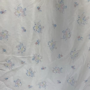 Vintage Babydecke Tier im Korbmuster 60’ Krippe weiß pastell - Bild 1 von 13