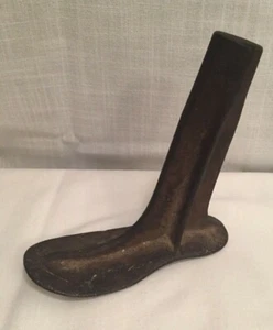 Vintage Cobbler Shoe Cast Iron Small Childs Size Shoe Mold Form Marked B - Foto 1 di 9
