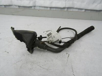 Cuello de llenado de combustible GMC SIERRA 1500 05 Foto 1 de 4